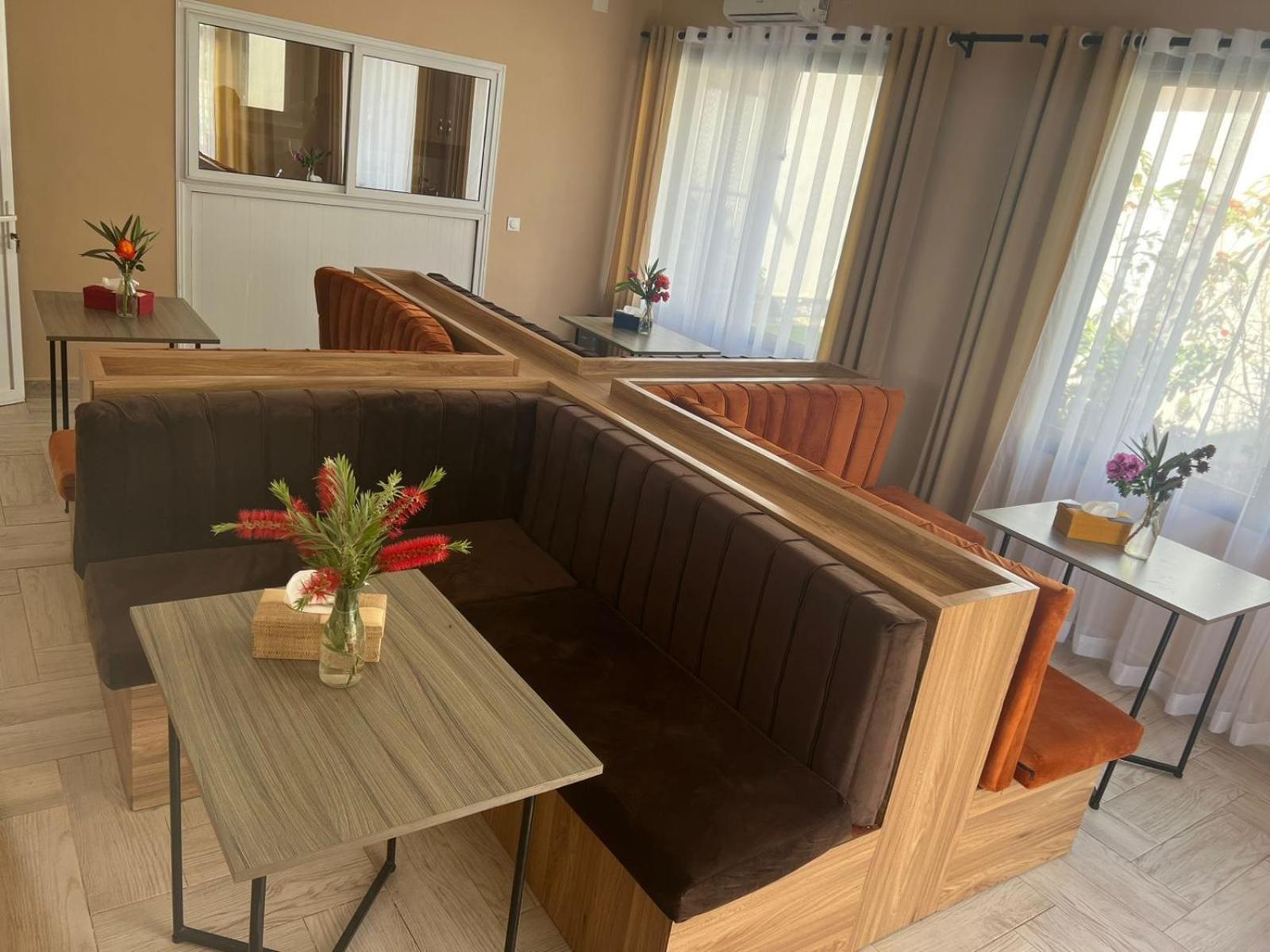 Guest House Nohfy Antananarivo Ngoại thất bức ảnh
