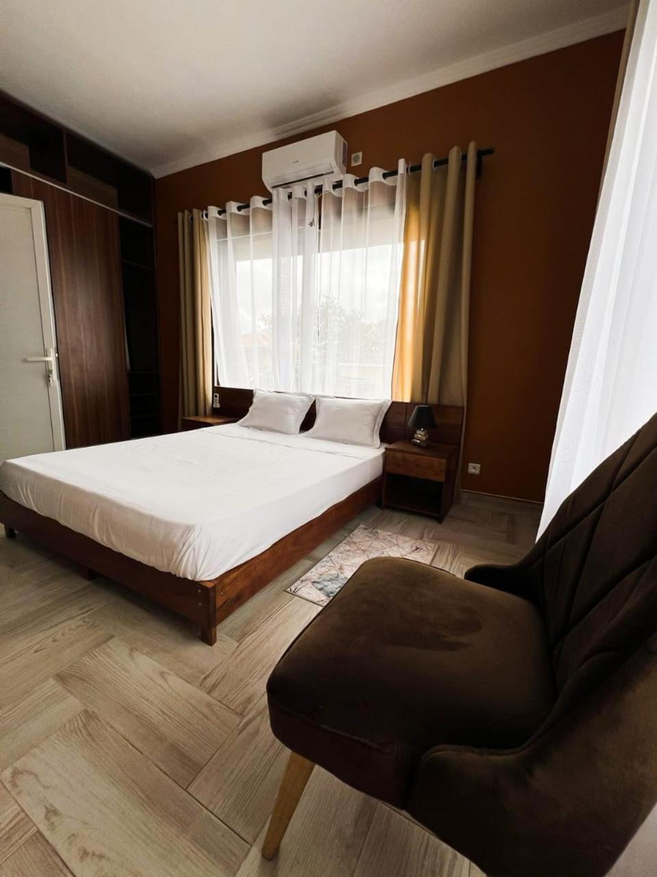 Guest House Nohfy Antananarivo Ngoại thất bức ảnh