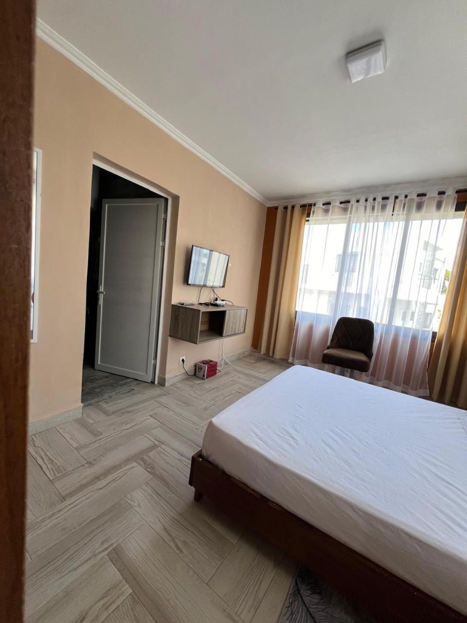 Guest House Nohfy Antananarivo Ngoại thất bức ảnh